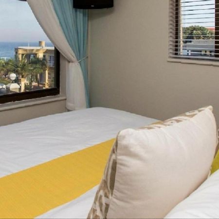 At Doms B&B Ballito Bagian luar foto