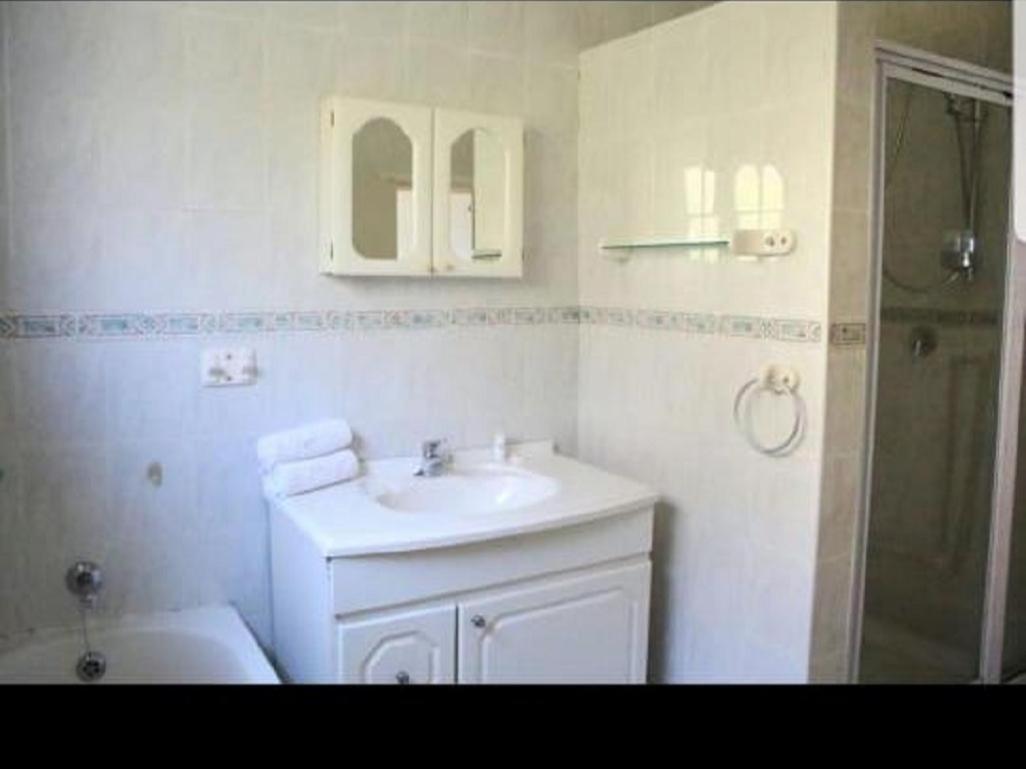 At Doms B&B Ballito Bagian luar foto